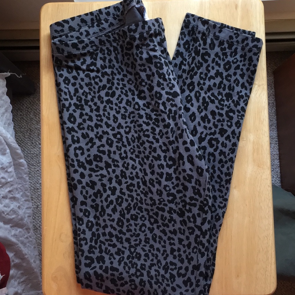 Animal print leggings